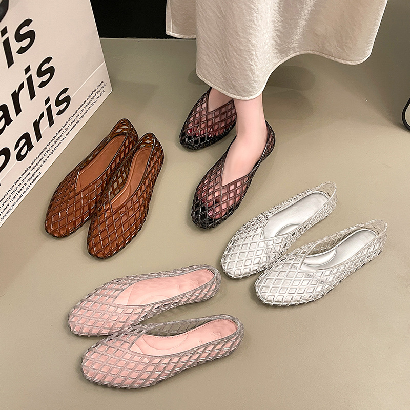 Crystal Mesh Fabric - รองเท้าแตะแบบสวมสำหรับฤดูร้อนของผู้หญิง แบบเจลลี่ ตาข่ายโปร่ง ปลายแหลม สวมใส่สบาย ระบายอากาศได้ดี