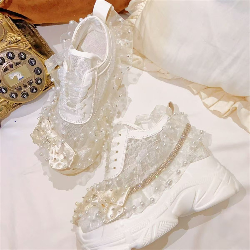Crystal Mesh Fabric - ด้านล่างหนาริบบิ้นลูกไม้ rhinestone Pearl รองเท้าผ้าใบมือที่กําหนดเองตาข่าย low top