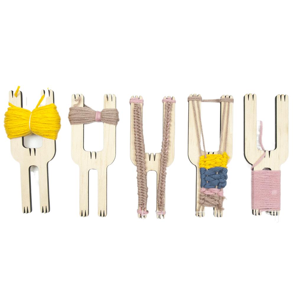 Pom Pom Maker Tool - เครื่องทำพู่ไหมพรมอเนกประสงค์ 1 ชิ้น พร้อมที่ทำดอกไม้ ที่ทำพู่ห้อย ทำสร้อยข้อมือ